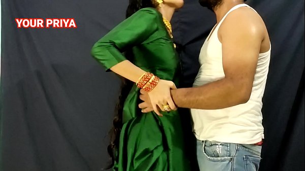 मायके में आई प्रिया को stepbrother ने मनाया फिर जम कर चोदा। साफ हिन्दी आवाज के साथ | YOUR PRIYA