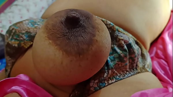 Naughty Bhabi get enjoyed by Call Boy