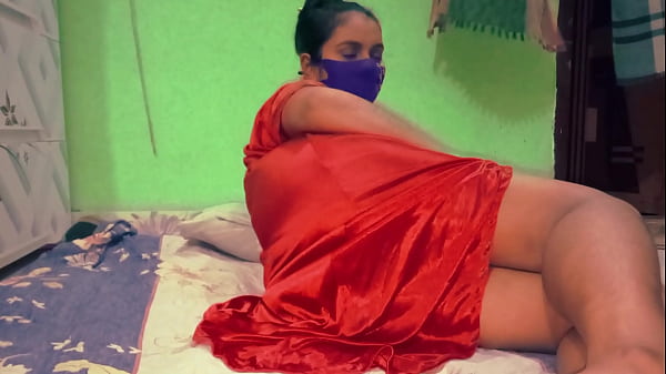 Hot Bhabhik night dreeseme cuda Part 01