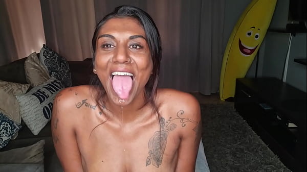 Amateur Teen performs - beautiful