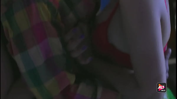 Beautiful Teen has fun blowjob